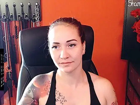 Czat XXX na żywo – _MissJaneWarren_