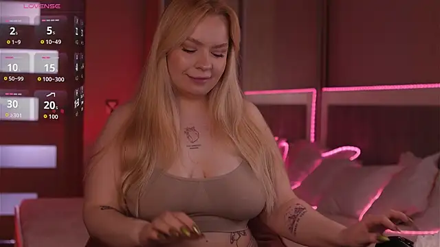 LisaLove3 Live XXX Chat
