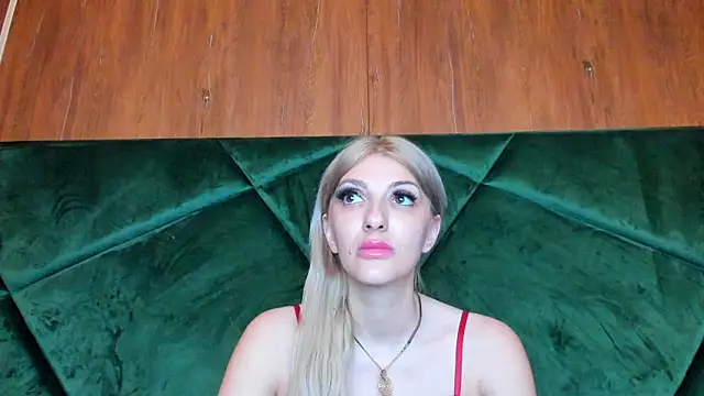 LannaQuinn Adlı Modelin Canlı XXX Sohbeti