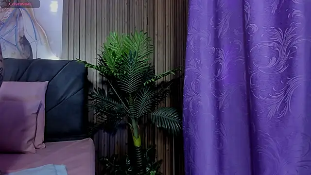 Pokazy przed kamerką – Kiara_tay