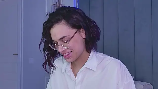 VioletAsh's Live XXX Chat