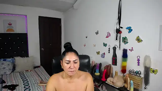 mature_bigboobs10's Live XXX Chat