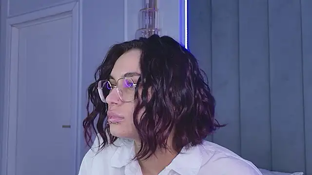 VioletAsh's Live XXX Chat