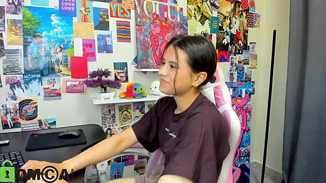 Flower0852's Live XXX Chat