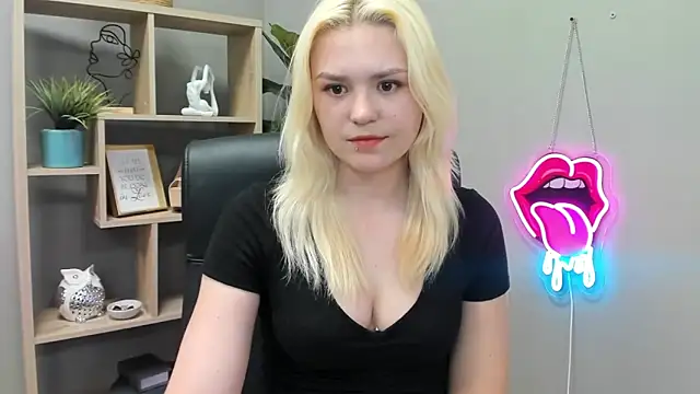 SweetLilyxo 现场XXX聊天