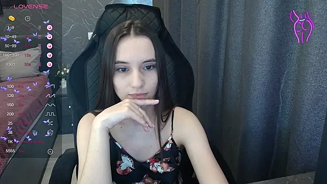 Онлайн чат XXX Alice_Weiss