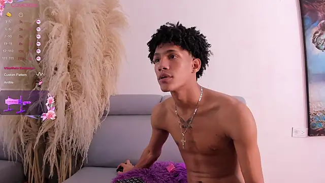 NoahBull19 লাইভ XXX চ্যাট