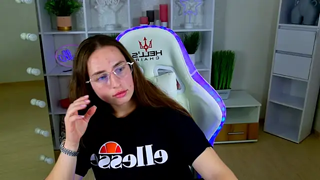 NadinnL's Live XXX Chat
