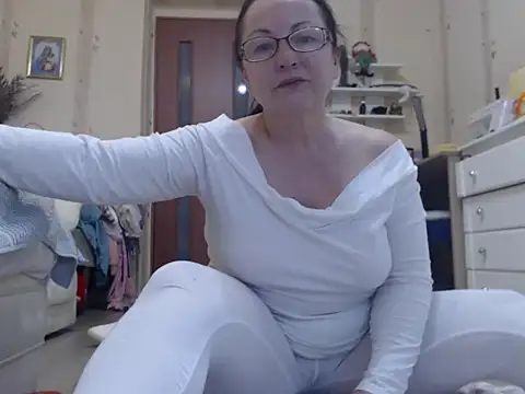 XXX chat uživo modela Alma44