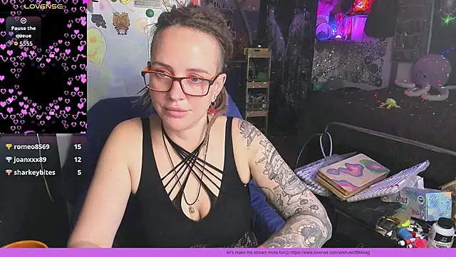 Živý XXX chat LisaFoxy_y