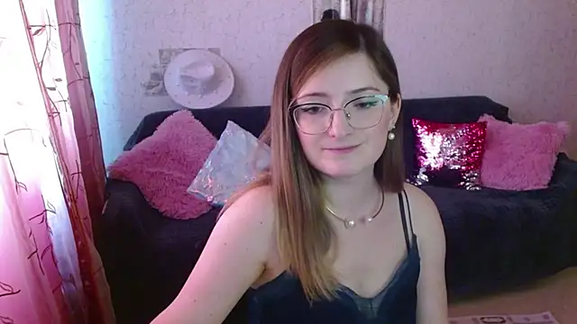 Arielsssplash Adlı Modelin Canlı XXX Sohbeti