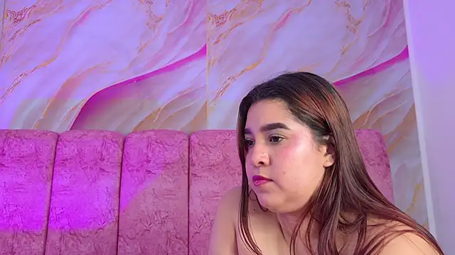 emmacurvy's Live XXX Chat