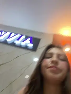 Czat XXX na żywo – Miel_rousse