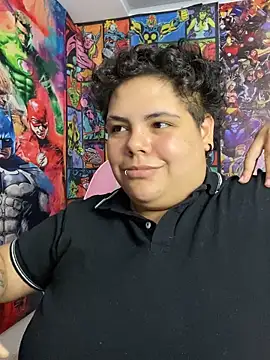 Chat +18 de Hailey_Curvy ao vivo