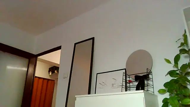 Ms-Lust1-'s Live XXX Chat