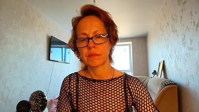 LioraWeiss Adlı Modelin Canlı XXX Sohbeti