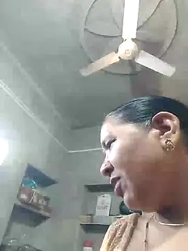 Loomaraj 라이브 XXX 채팅