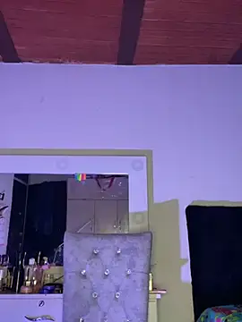 annahot2 Show in webcam