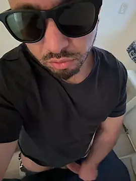 HairyArab90 webcam show