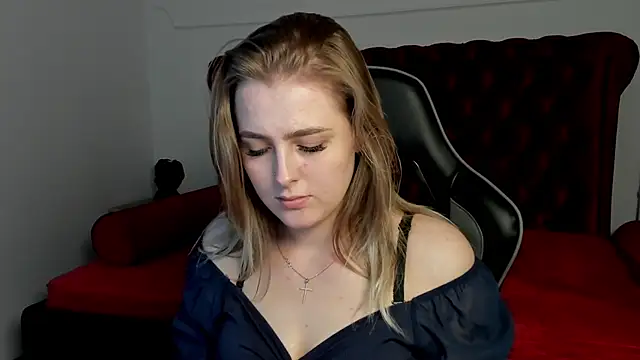 XXX chat uživo modela EllaBells
