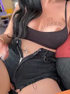 Devils__den Adlı Modelin Web Kamerası Şovu