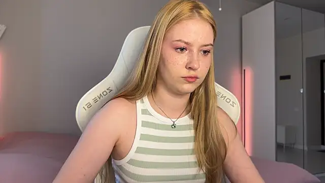 Živý XXX chat Monikacutie