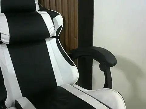 WildJennifercum Pertunjukan Webcam