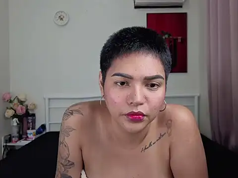 FemmeFataleMonica Show in webcam