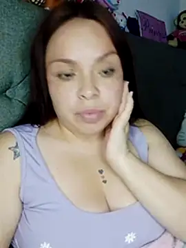 Lina19_93 Adlı Modelin Canlı XXX Sohbeti