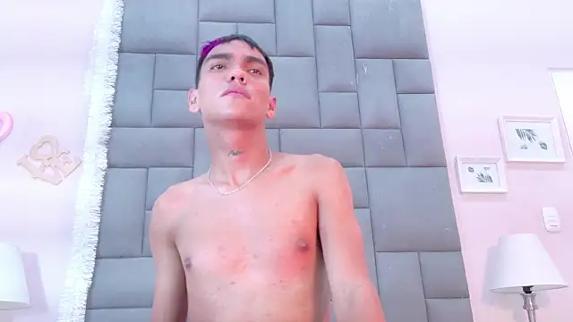 Maax_Hot Webcam Show