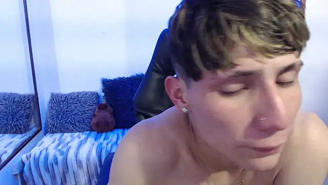 Yao_23 webcam show