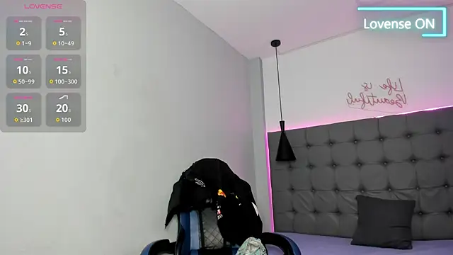 scarletcherry18 live XXX chat