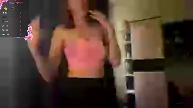 XXX chat uživo modela AquilineOrites
