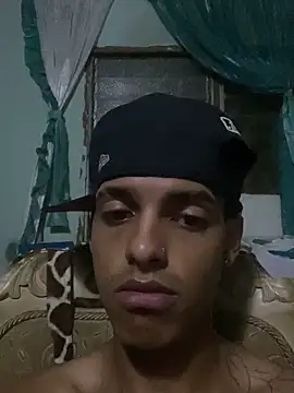Aleexxx_2005 在線直播表演