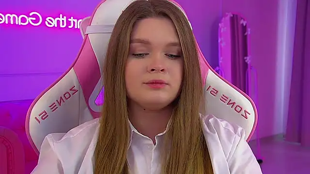 XXX chat uživo modela CrystalLyons