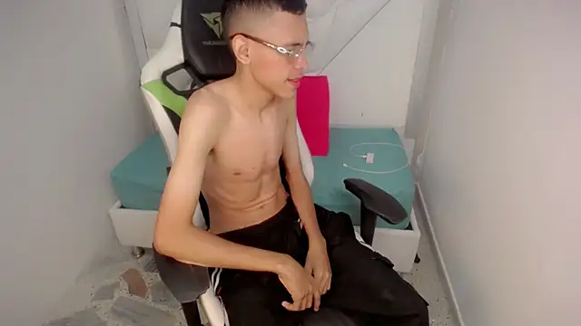sombra_18 Webcamshow