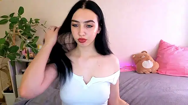 XXX chat uživo modela WildKittenX_