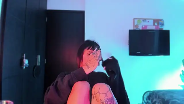 Czat XXX na żywo – vandalovee_