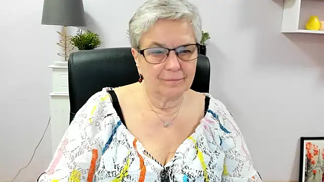 Živá chatovací místnost IrisDream