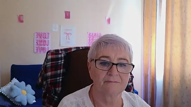 Chat XXX en directo de Sandra_Snowflake