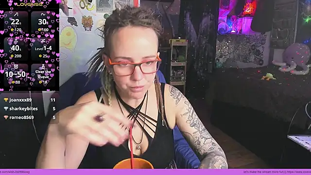 Chat XXX Live LisaFoxy_y