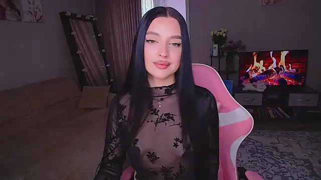 yoursLina webcam show
