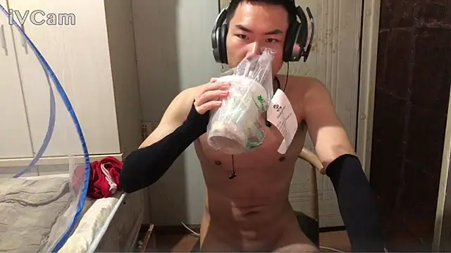 dyjdddttjのウェブカメラショー
