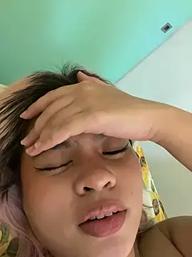 Tina_Slick Pertunjukan Webcam