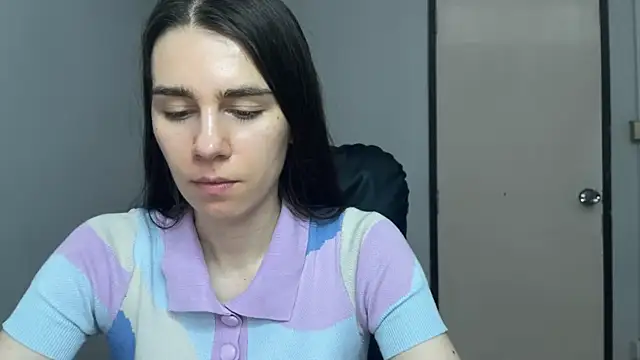 SassyJessi élő XXX-chatje