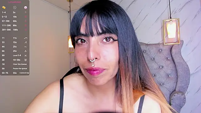 Alice_Laurentt's Live XXX Chat