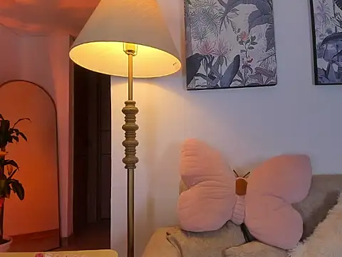 Pokój czatu na żywo – 8violeta