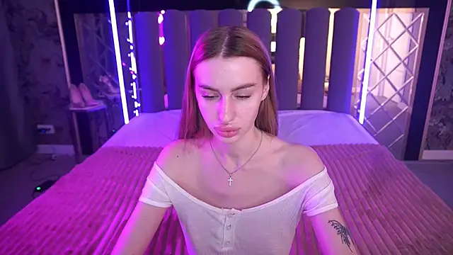 Snow_WhiteeeX's Live XXX Chat