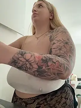 Show modela OdriOlsens na web-kameri