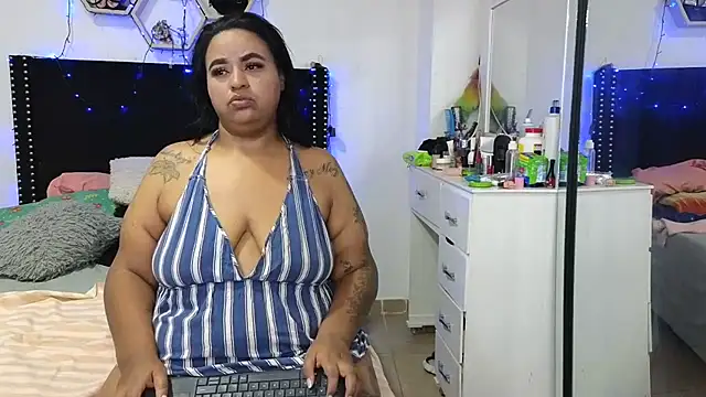 charlotte_077's Live XXX Chat